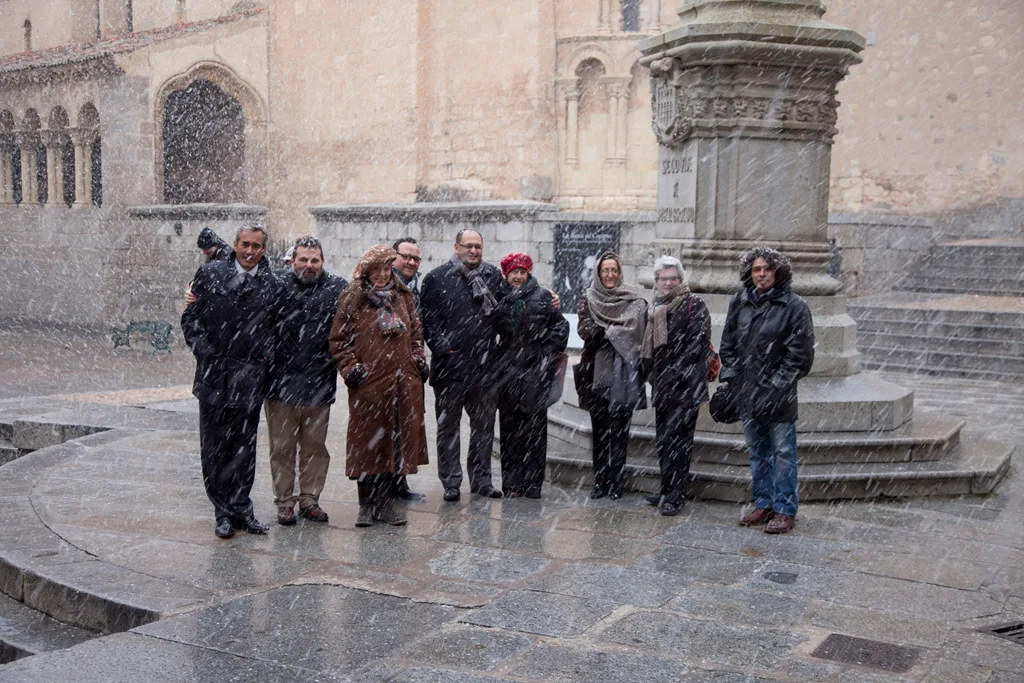 Díaz-Maroto, Fernando de Izaguirre, Ouka Leele, Javier salcedo, Juan Carlos Moya, Isabel, Yolanda Sanchís, Charo Martín y fotógrafo amigo.
