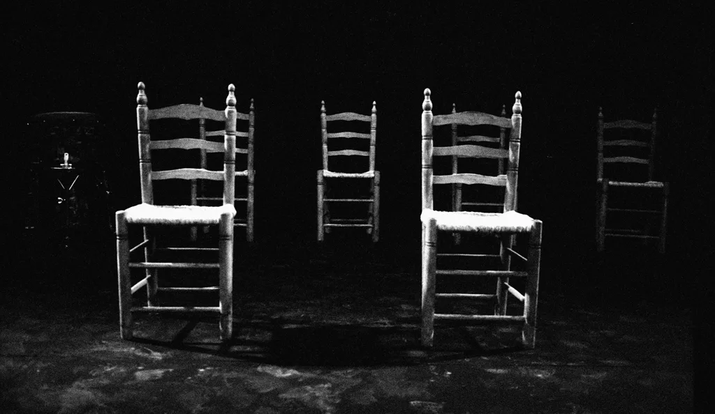 Sillas. Flamenco Pa'Tos. Madrid 1999