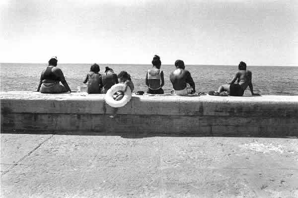 Tarde de domingo en el Malecón