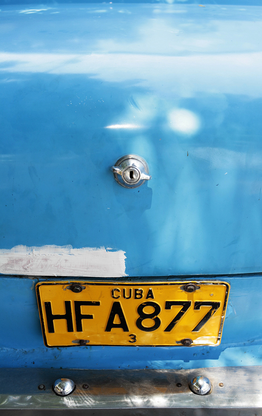 Color y sabor hasta en las matrículas de los autos.